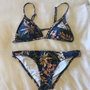 Blue flower print bikini